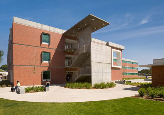 EL CAMINO COLLEGE – HUMANITIES BUILDING