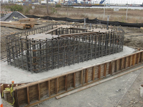 CBS SIGNBOARD AT BAY BRIDGE